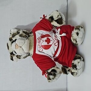 Build-a-bear Wwf Snow Leopard w/outfit